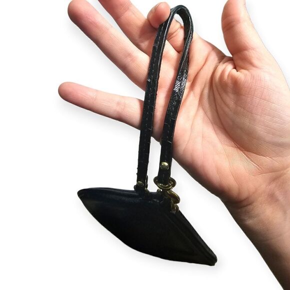 Coach Daisy Liquid Gloss Small Patent Leather Black & Gold Wristlet - Picture 8 of 11